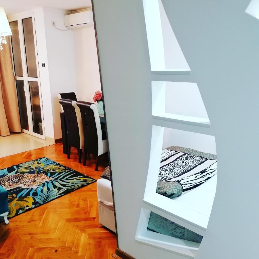Marina Jacuzzi Apartment Free Parking Novi Sad Bagian luar foto